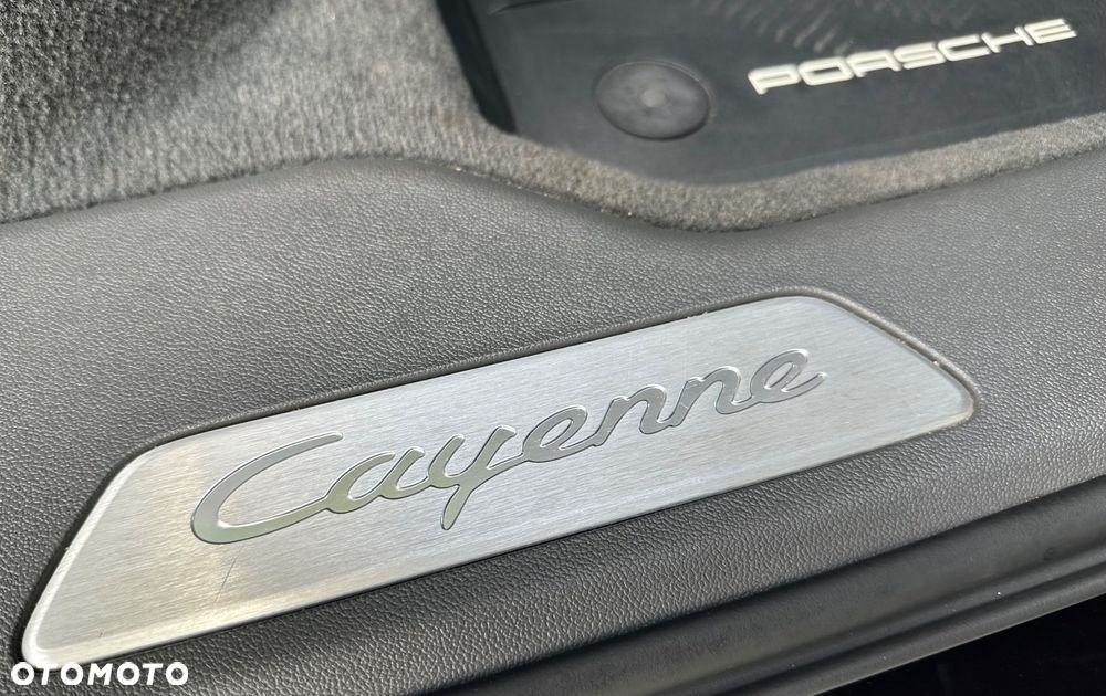 Porsche Cayenne E-Hybrid - 36
