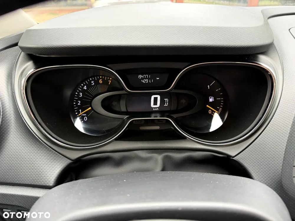 Renault Captur 1.2 TCe Intens EDC - 26