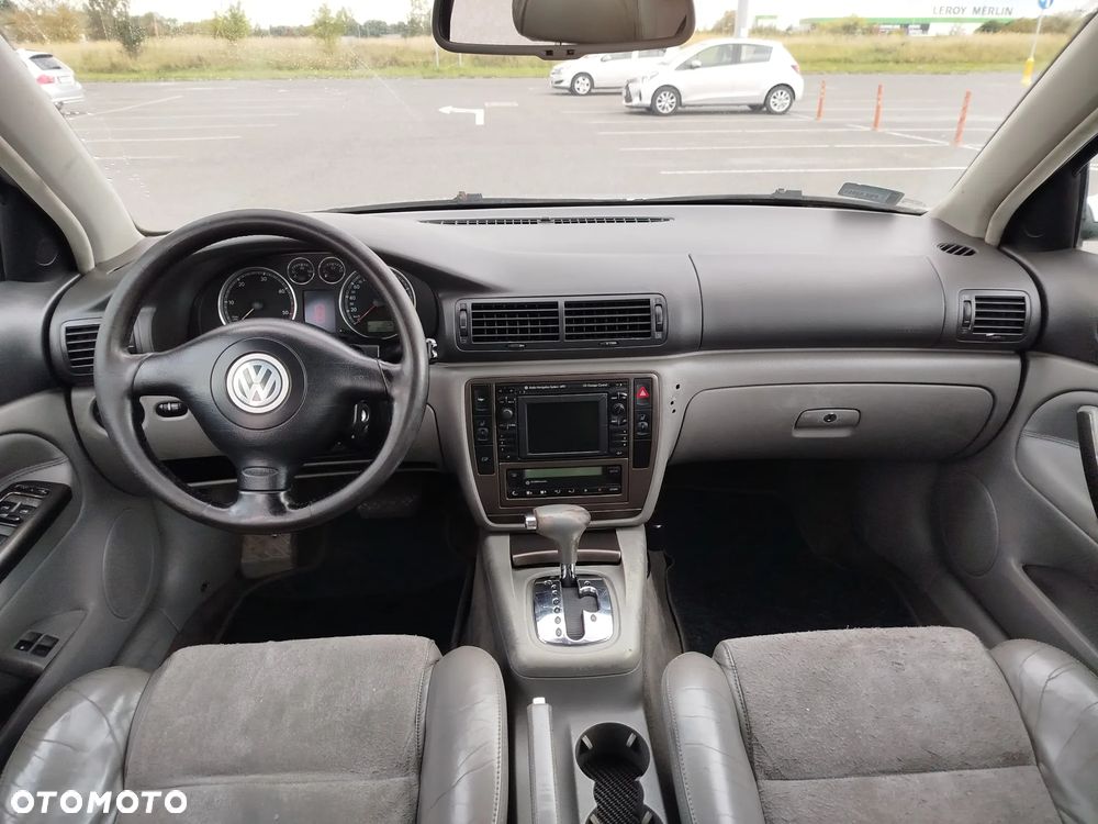Volkswagen Passat - 26
