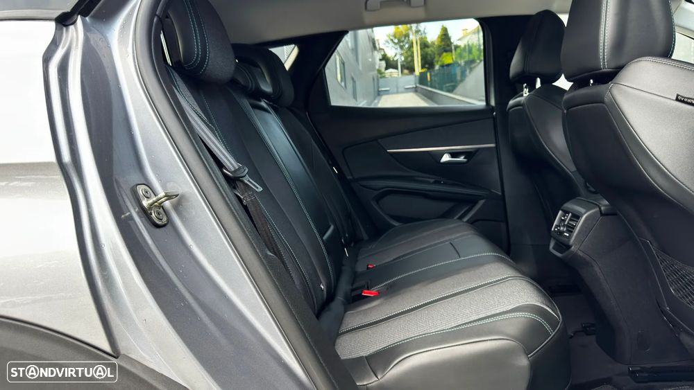 Peugeot 3008 225 e-EAT8 Allure Pack - 35