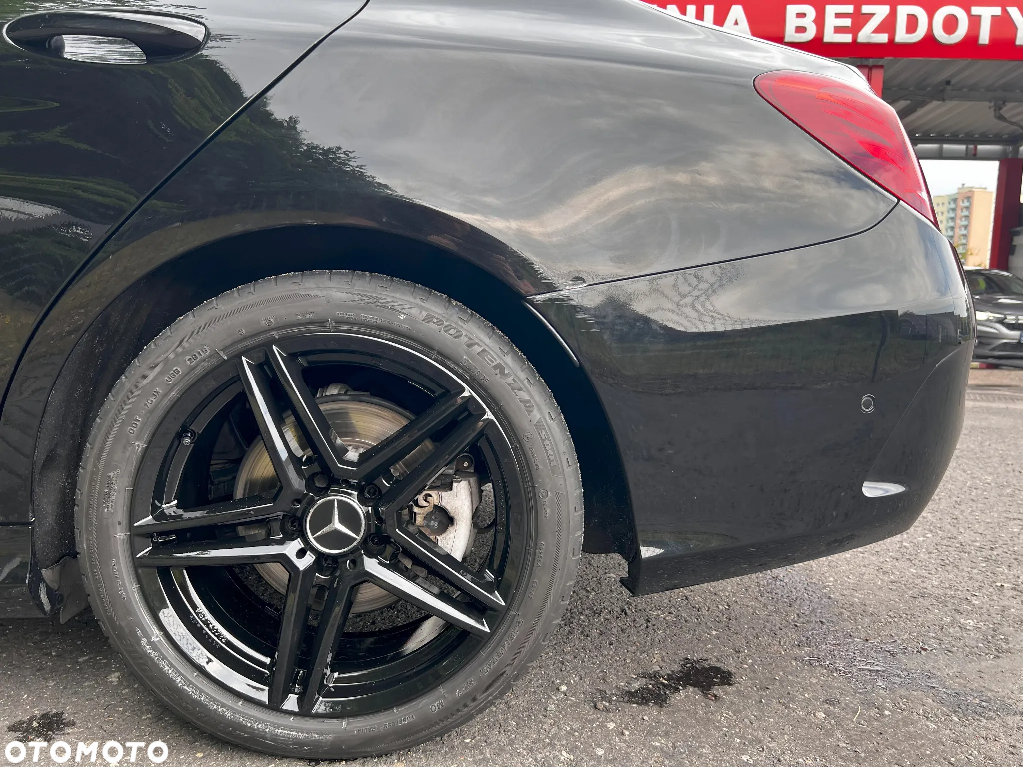 Mercedes-Benz Klasa C 200 4-Matic 7G-TRONIC - 15