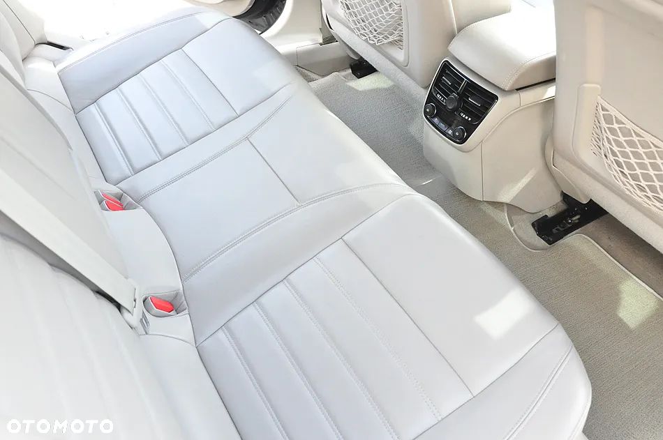 Peugeot 508 HDi FAP 140 Allure - 12