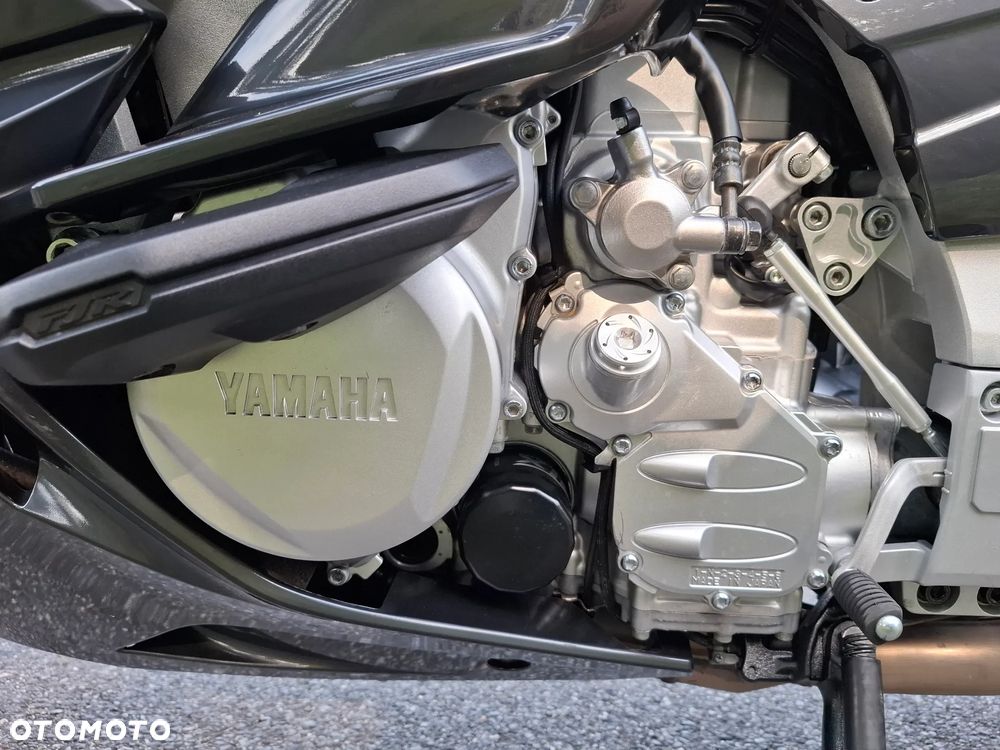 Yamaha FJR - 6