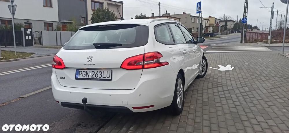 Peugeot 308 SW 1.2 PureTech GPF Allure Pack S&S EAT8 - 7