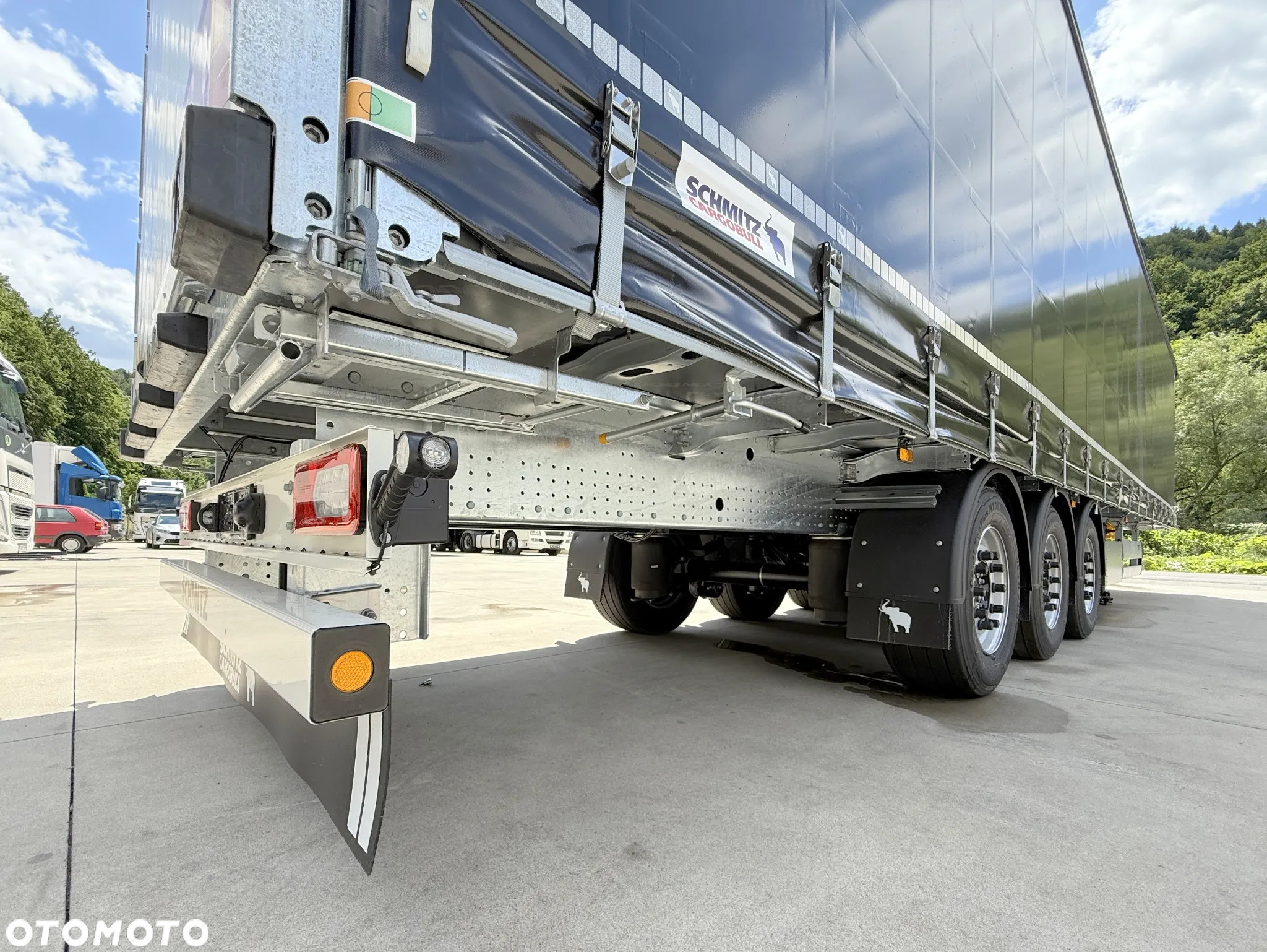 Schmitz Cargobull VARIOS + SKRZYNKA - 18