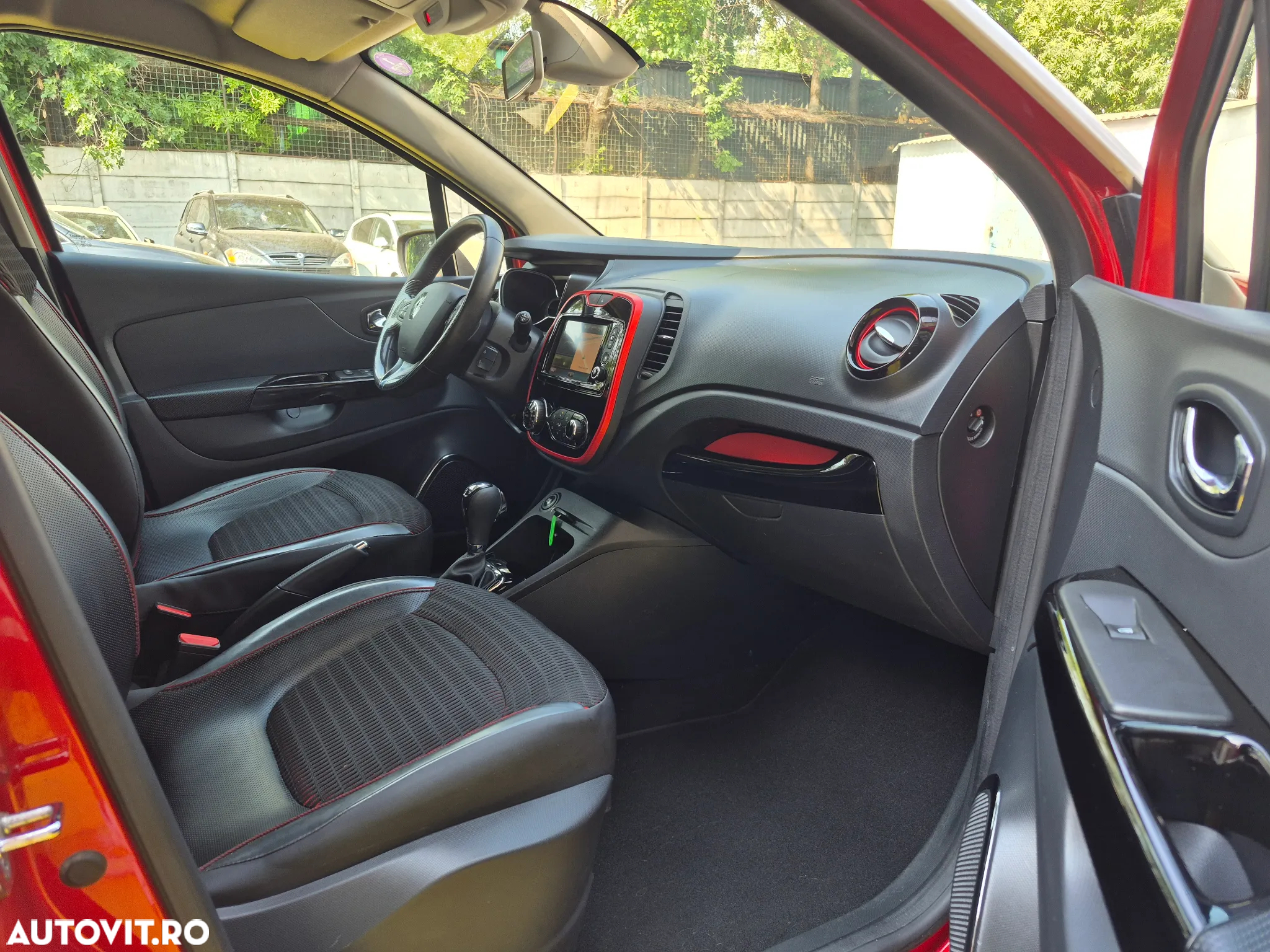 Renault Captur TCe 120 EDC Helly Hansen - 14