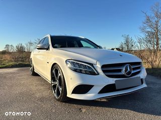 Mercedes-Benz Klasa C 300 e T 9G-TRONIC Avantgarde