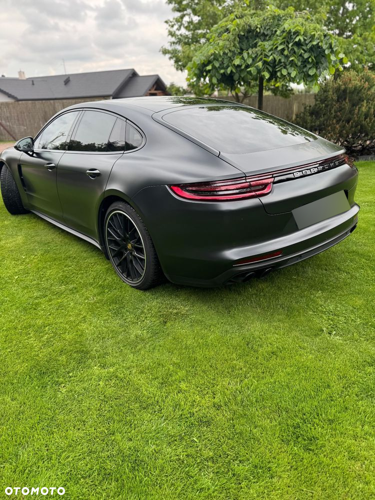 Porsche Panamera 4S - 3