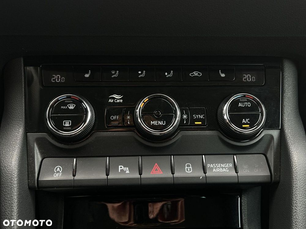 Skoda Karoq 1.5 TSI ACT Style DSG - 29