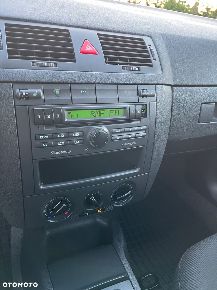 Skoda Fabia 2.0 Combi Elegance - 26