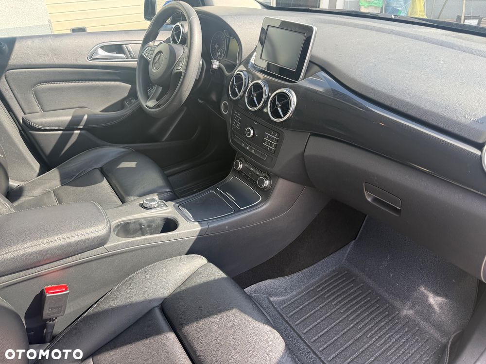 Mercedes-Benz Klasa B 200 d 7G-DCT Edition - 29
