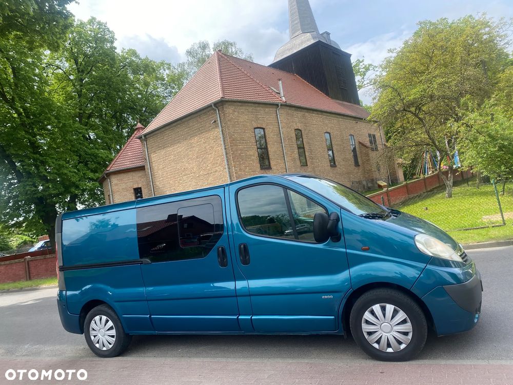 Opel Vivaro - 2