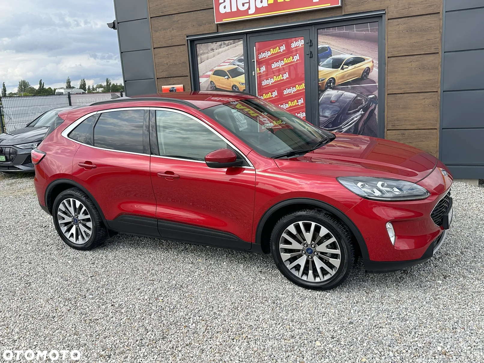 Ford Kuga 2.5 Duratec FHEV TITANIUM - 10