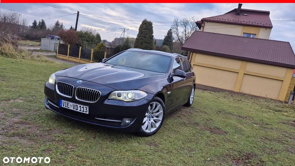 BMW Seria 5 520i Luxury Line - 1