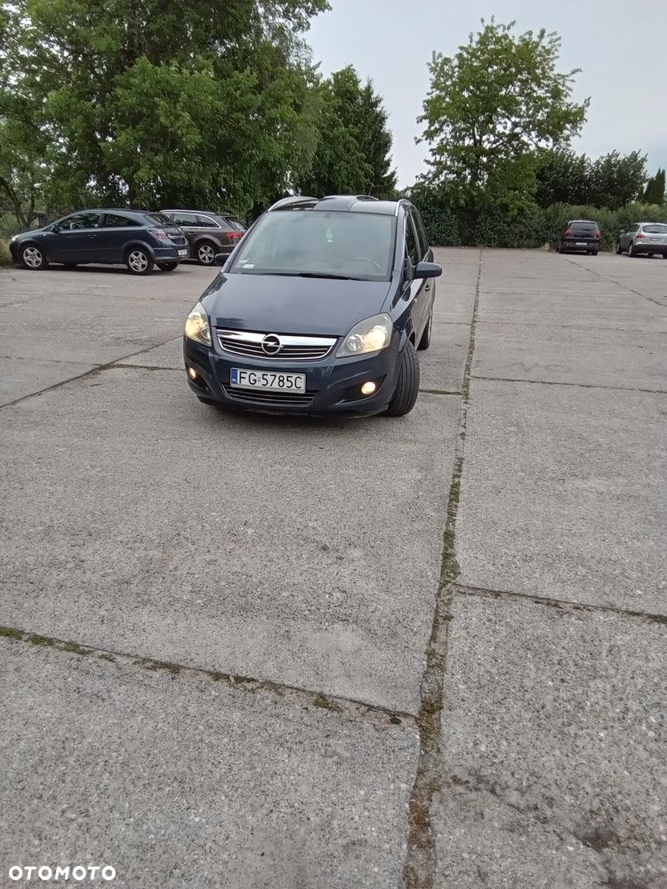 Opel Zafira 1.9 CDTI Cosmo - 13