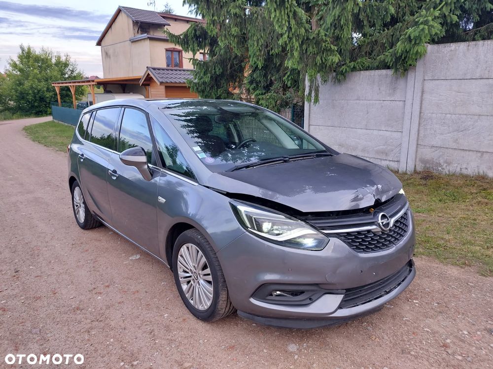 Opel Zafira - 19