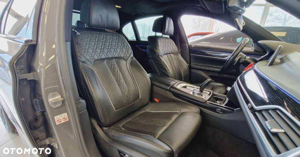 BMW Seria 7 740d xDrive mHEV sport - 9