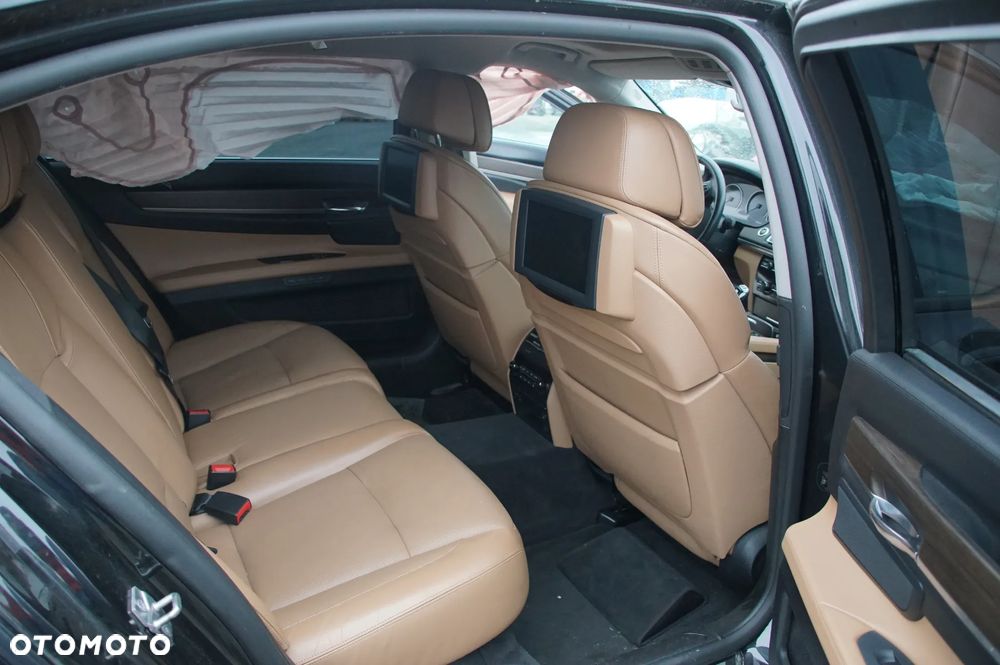 Pojazd na części BMW F01 750i Long xDrive, rocznik 2011 BLACK SAPPHIRE METALLIC (475) XCL.LEDER NAPPA ERW./D5 SATB HELL (NAD5) silnik N63B44O0 skrzynia GA6HP-26Z drzwi klapa szyba fotele long amortyzator - 24