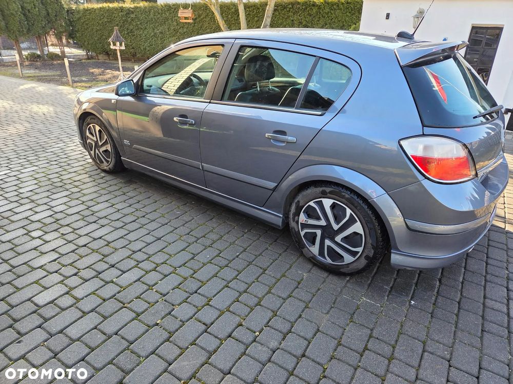 Opel Astra 2.0 T Sport - 2
