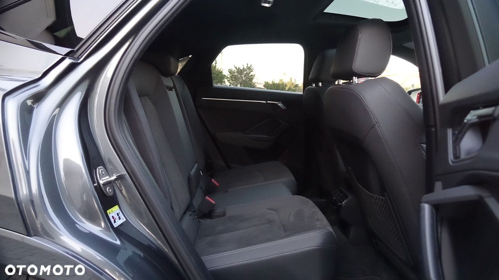 Audi Q3 Sportback - 30