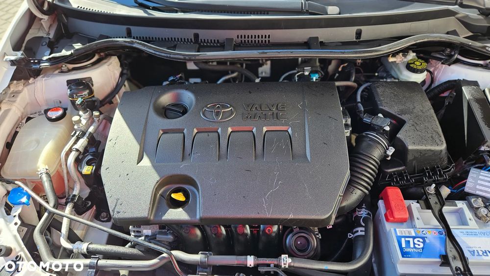 Toyota Auris 1.6 Premium - 15