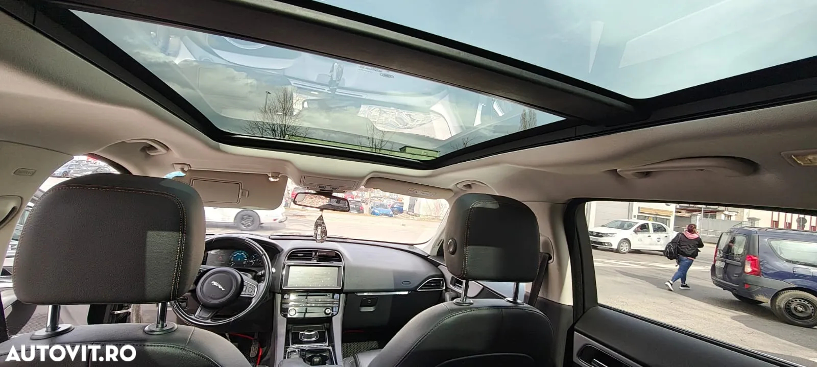 Jaguar F-Pace 20d AWD Prestige - 4