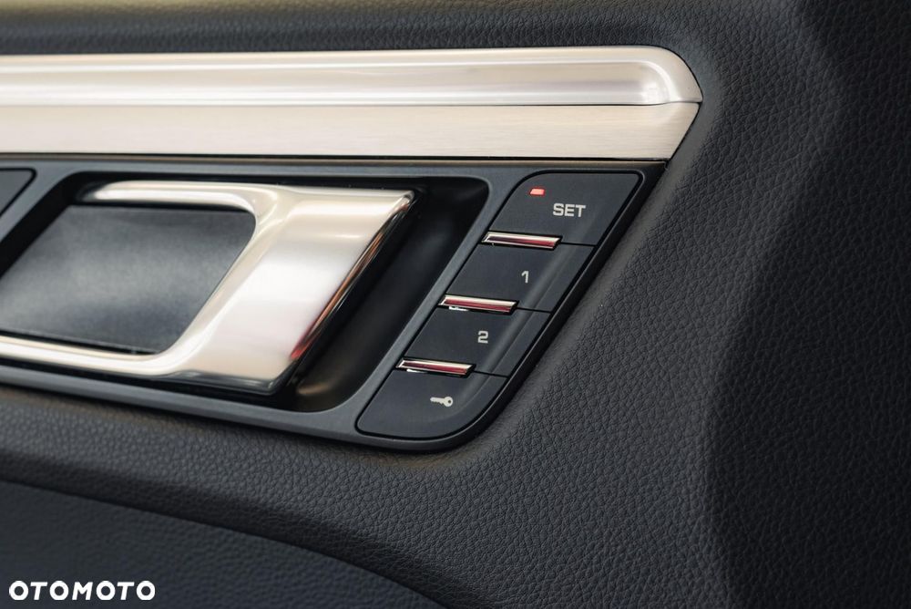 Porsche Macan Standard - 29