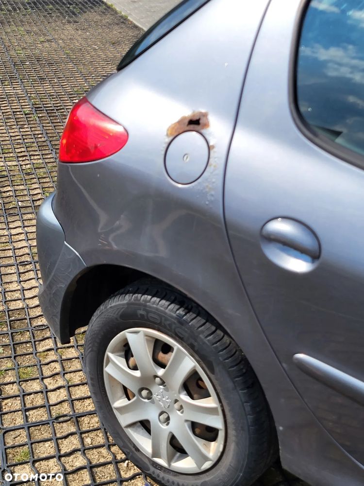 Peugeot 206 plus 1.1 Presence - 18