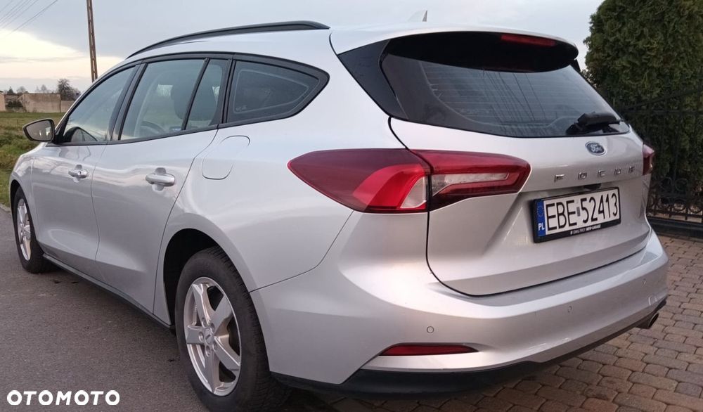 Ford Focus 2022 photo 3