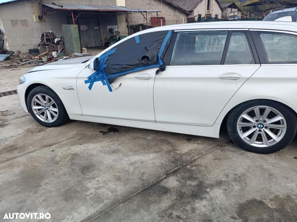 Dezmembrez BMW f11 184cp manual - 4