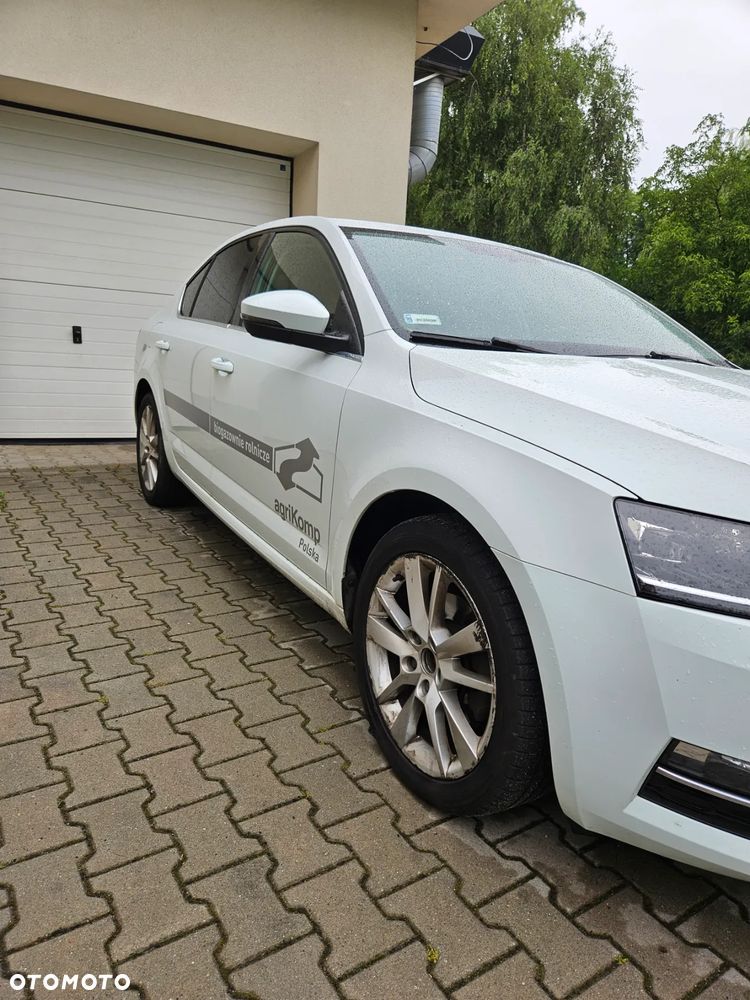 Skoda Octavia - 2