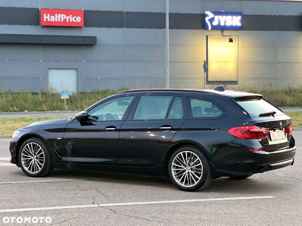 BMW Seria 5 520d Sport Line - 11