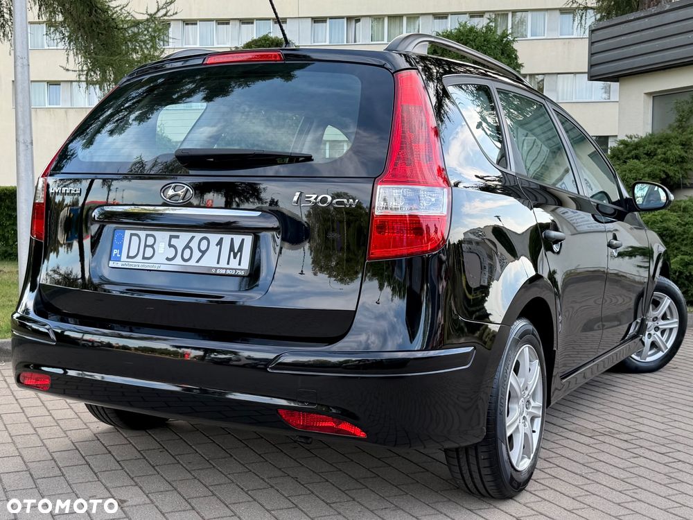 Hyundai i30 i30cw 1.4 UEFA EURO 2012 Edition - 28