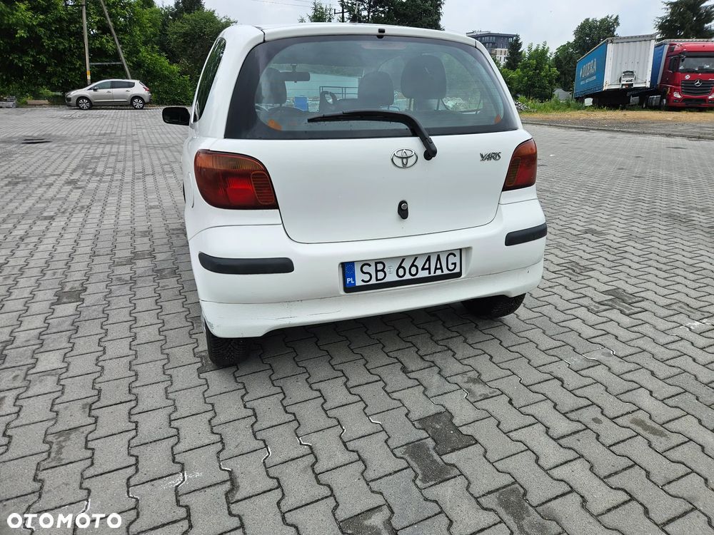 Toyota Yaris - 11