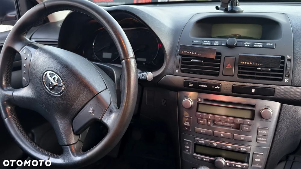Toyota Avensis 1.8 VVT-i Sol - 5
