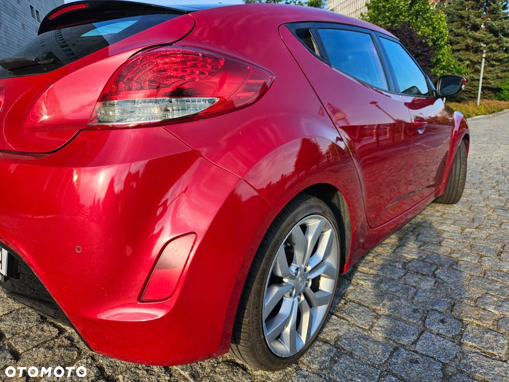 Hyundai Veloster 1.6 Premium - 4