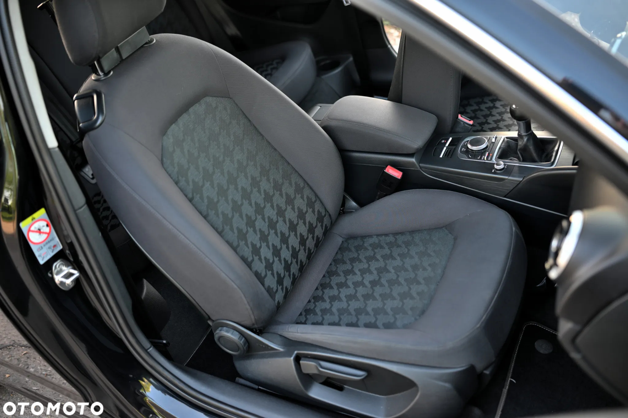 Audi A3 1.6 TDI DPF Attraction - 25