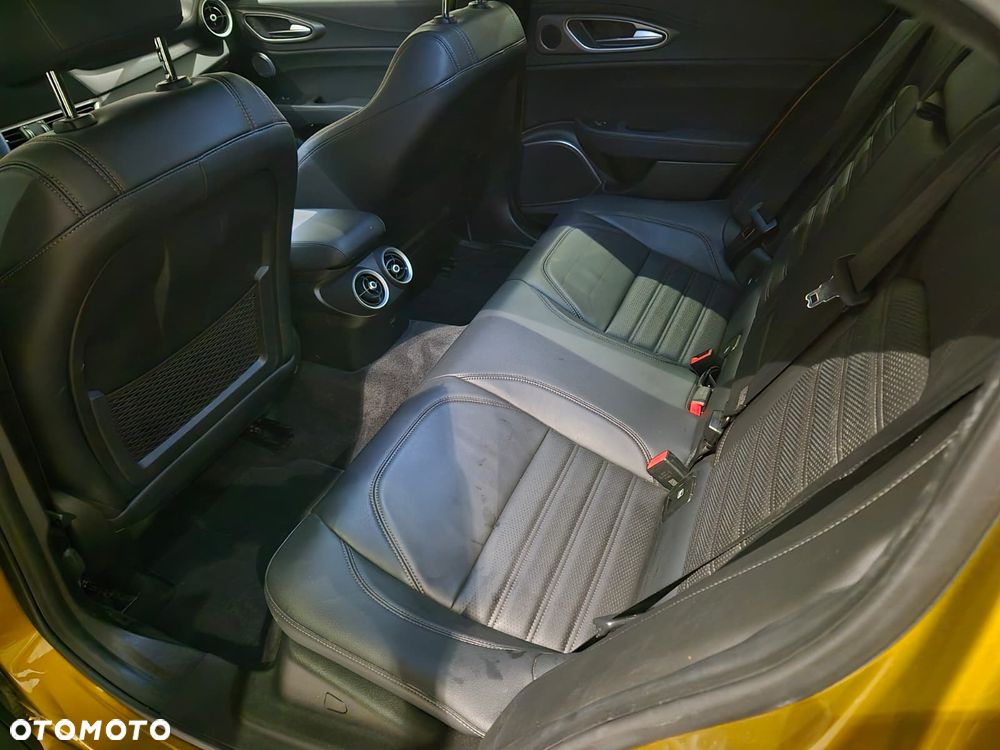 Alfa Romeo Giulia 2.0 Turbo Veloce Q4 - 9