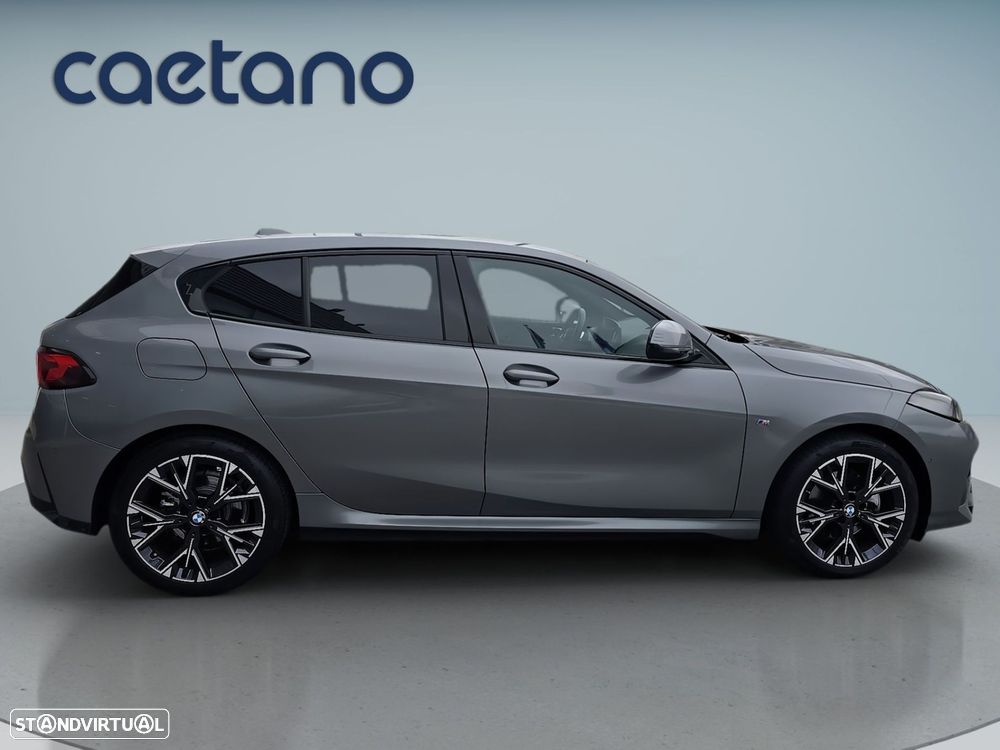 BMW 118 d Pack Desportivo M - 9