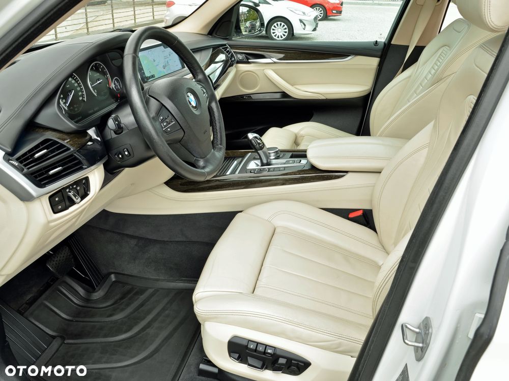 BMW X5 xDrive30d - 16