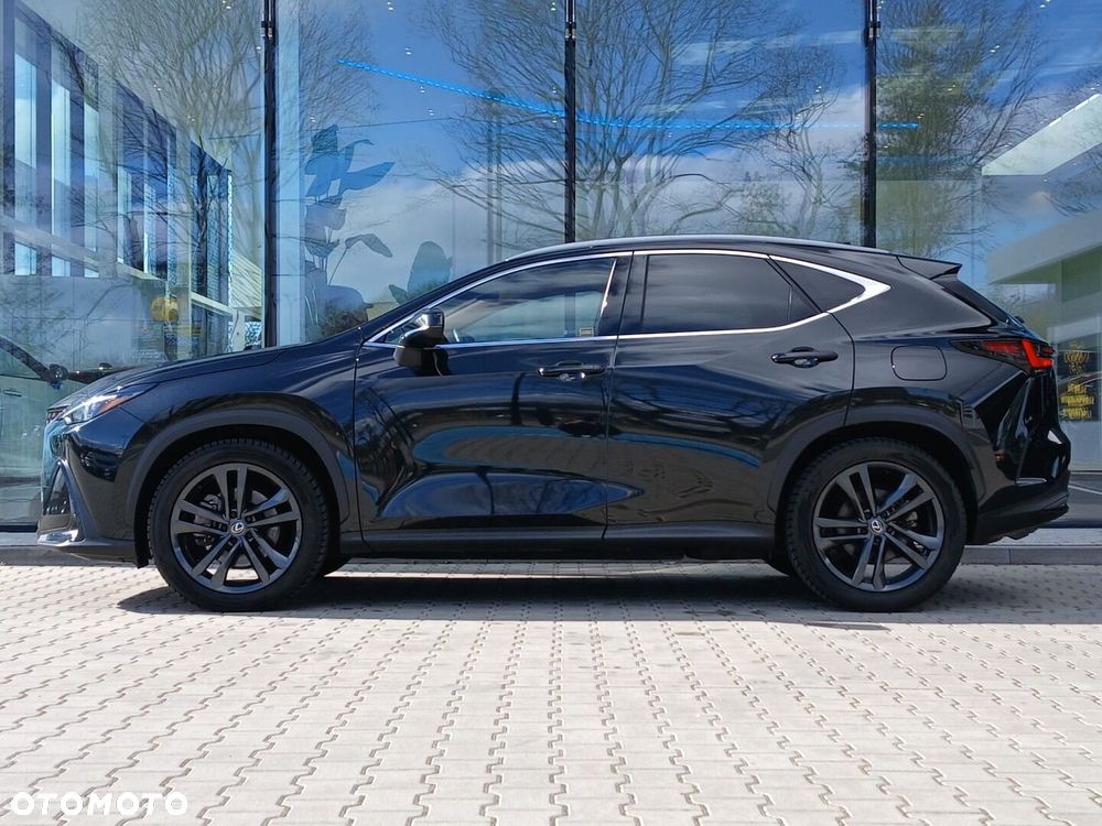 Lexus NX - 3