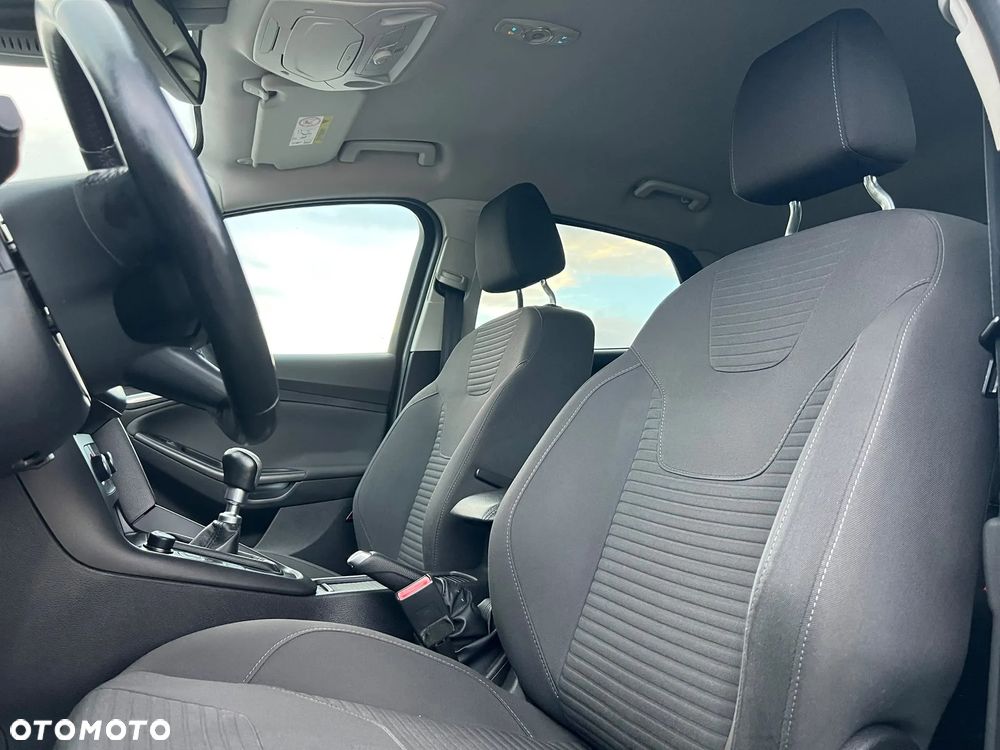 Ford Focus - 30