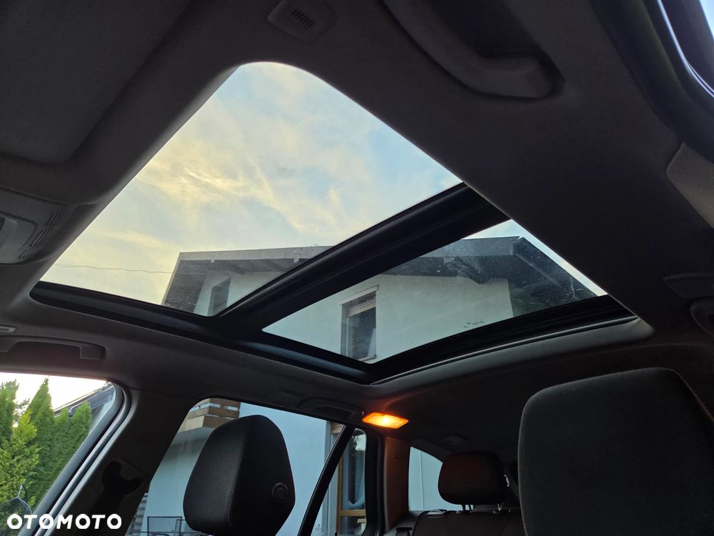 BMW Seria 3 318d Sport Line - 18