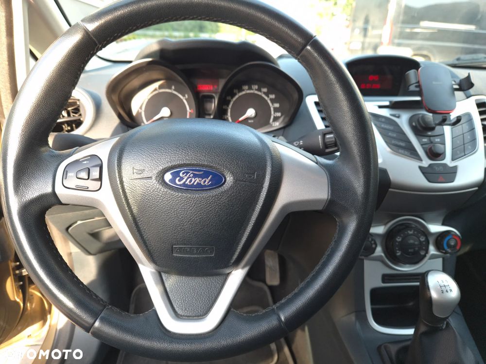 Ford Fiesta 1.25 Trend EU5 - 22