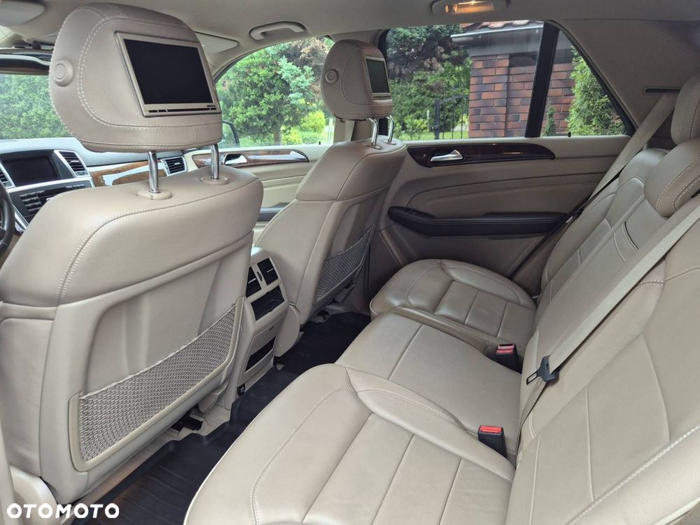 Mercedes-Benz ML - 18