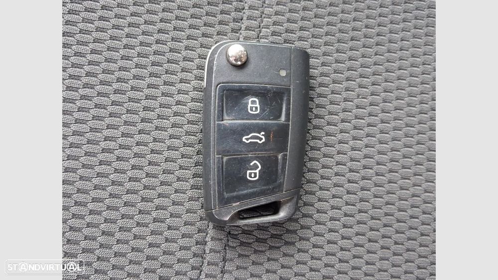 VW Golf 1.0 TSI Confortline - 19