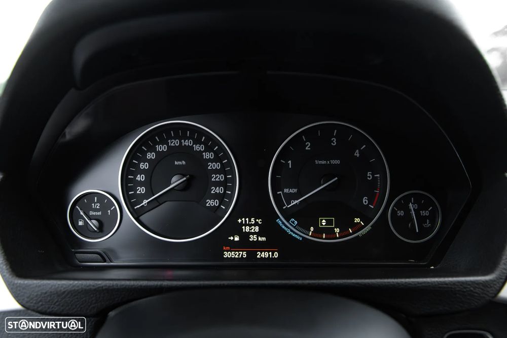 BMW 320 d Blue Performance - 35