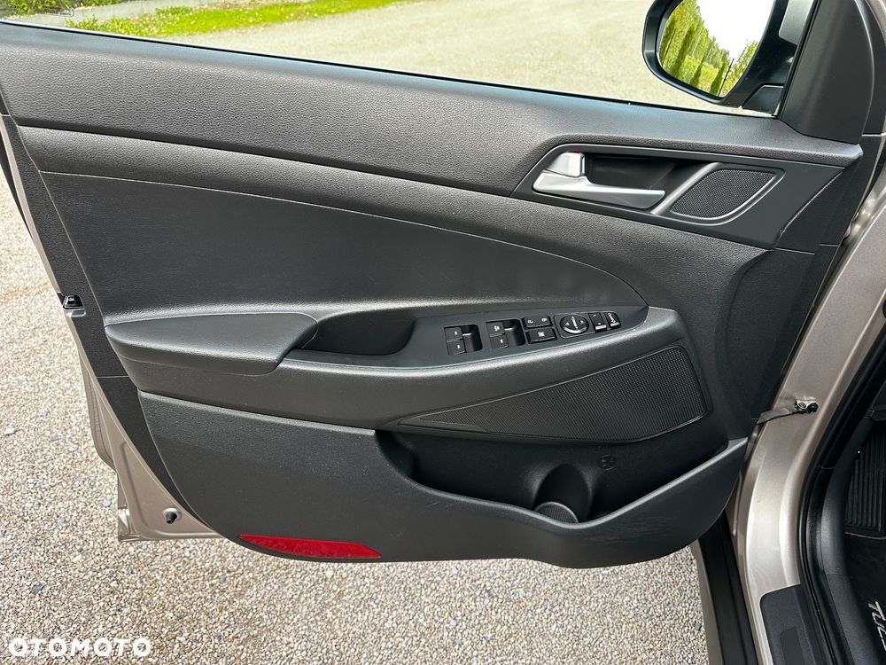 Hyundai Tucson 1.7 CRDI BlueDrive Premium 2WD DCT - 24