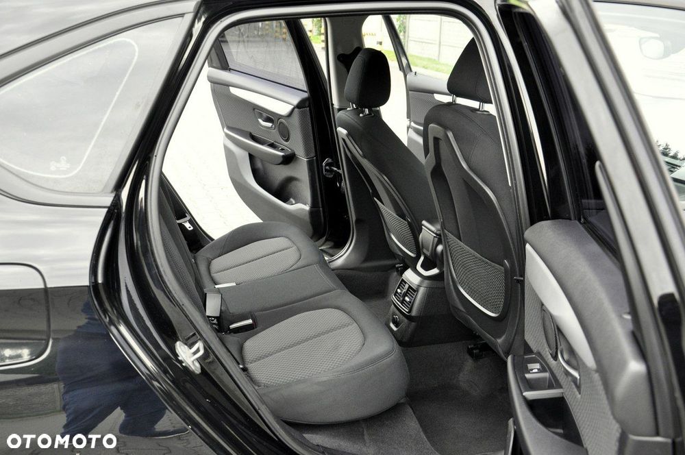 BMW Seria 2 218d Active Tourer Luxury Line - 14