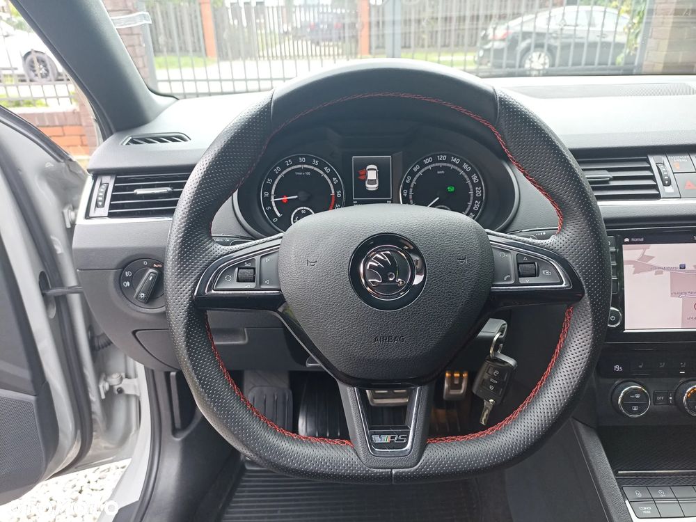 Skoda Octavia 2.0 TDI RS DSG - 20